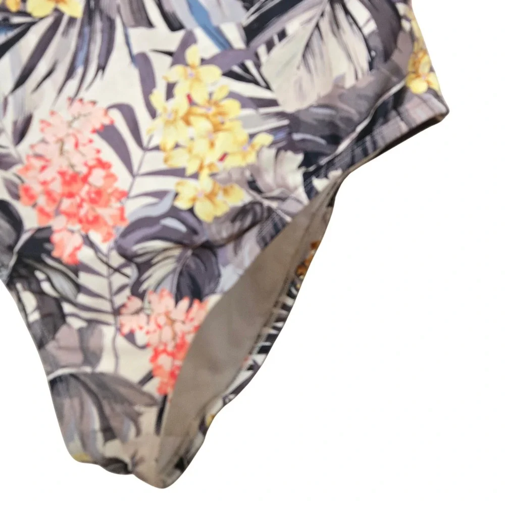 Hurley Women's Tropical Floral One‎ Piece Swimsuit Strappy Back White XXL